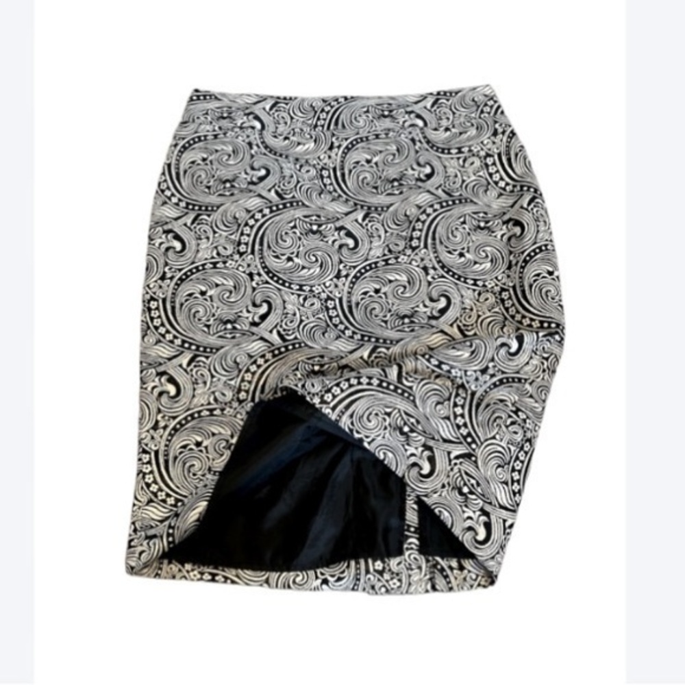 ANN TAYLOR sparkly cream gold & black pencil skirt. Lined.Great for the Holidays